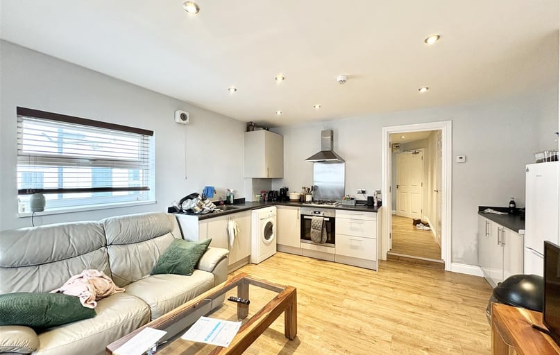 Loughborough Road, West Bridgford, Nottingham - Image 1